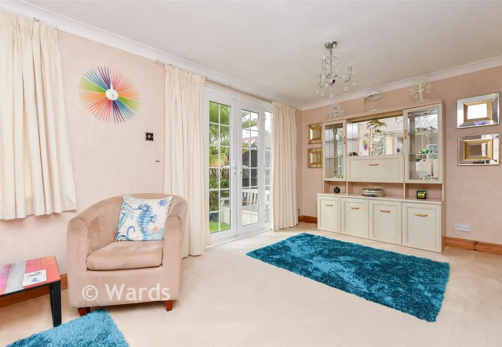 Sitting Room - Dumpton Park Drive, Ramsgate, Kent - Wards of Kent