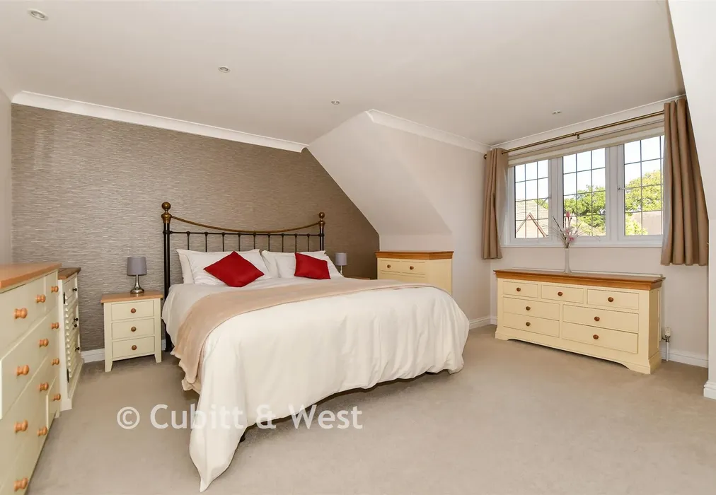 Bedroom 1 - Church Close, Ashington, Pulborough, West Sussex - Wards of Kent