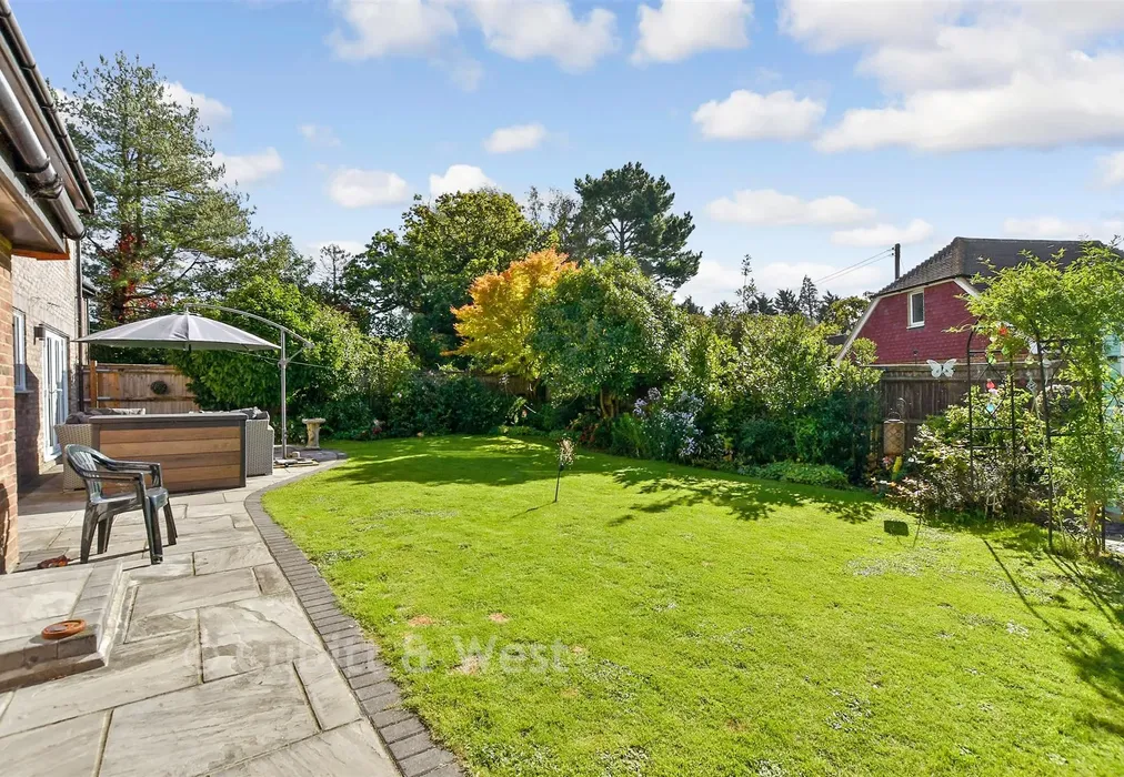 Rear Garden - Church Close, Ashington, Pulborough, West Sussex - Wards of Kent