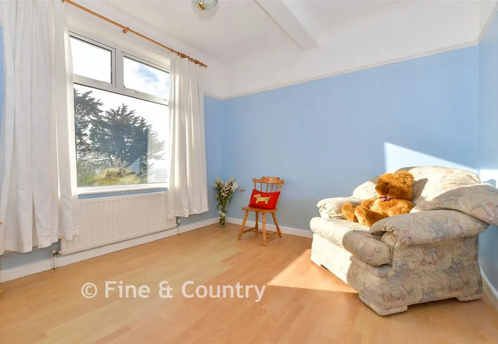 Bedroom 5 - Whitwell Road, Ventnor, Isle of Wight - Wards of Kent