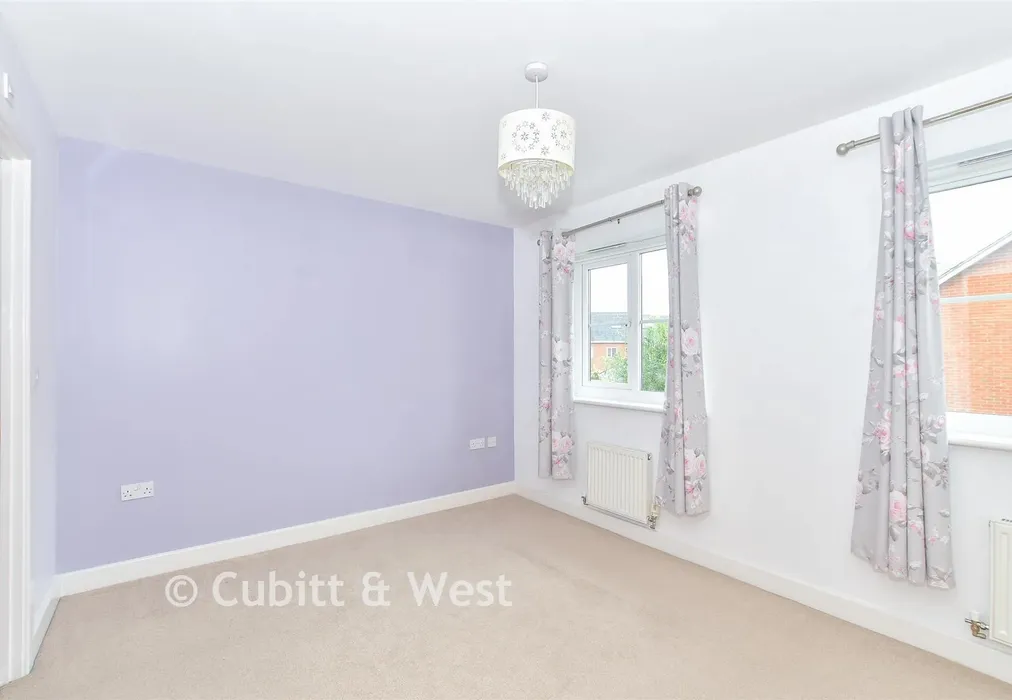 Bedroom 1 - Goodworth Road, Redhill, Surrey - Wards of Kent