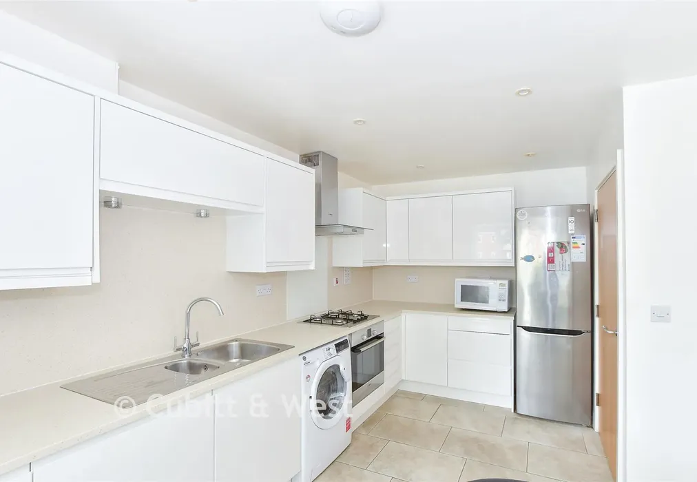 Kitchen/ Breakfast Room - Goodworth Road, Redhill, Surrey - Wards of Kent