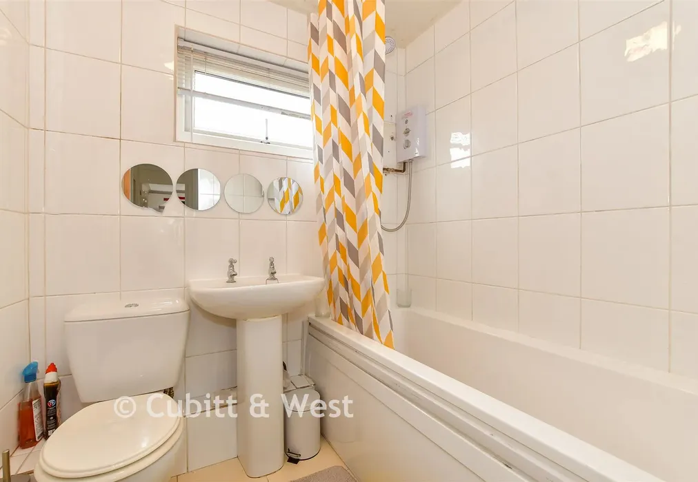 Bathroom - Oracle Drive, Waterlooville, Hampshire - Wards of Kent