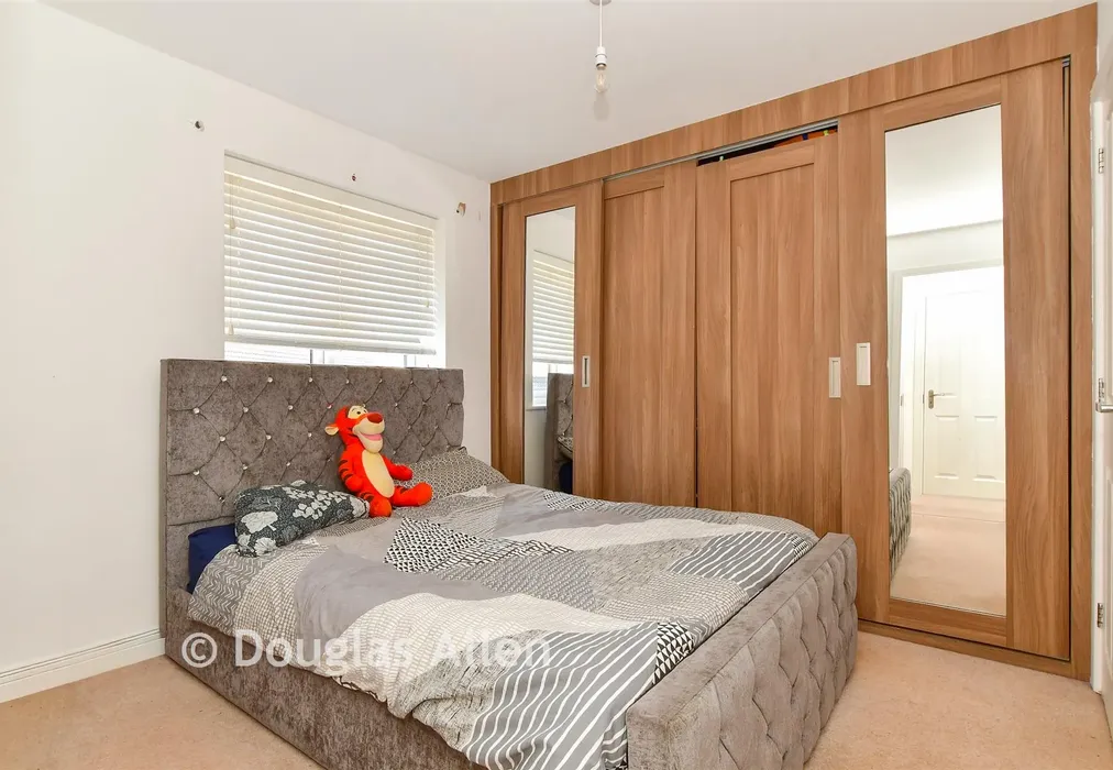 Bedroom 1 - Rosen Crescent, Brentwood, Essex - Wards of Kent