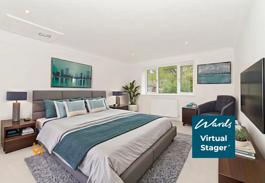 Bedroom 1 (Modern style) - Great Elms, Hadlow, Tonbridge, Kent - Wards of Kent
