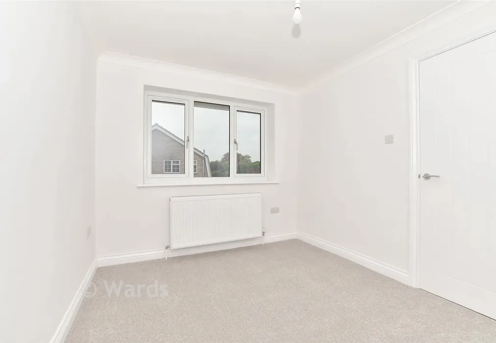 Bedroom 3 - Great Elms, Hadlow, Tonbridge, Kent - Wards of Kent