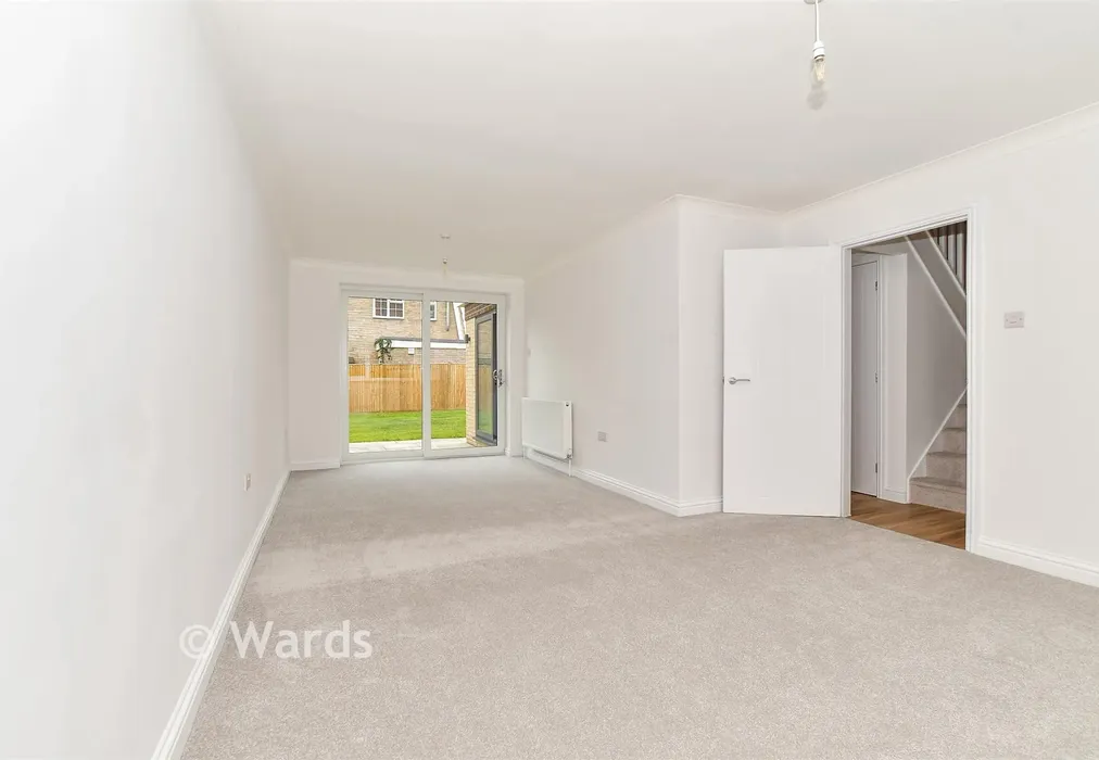 Lounge - Great Elms, Hadlow, Tonbridge, Kent - Wards of Kent