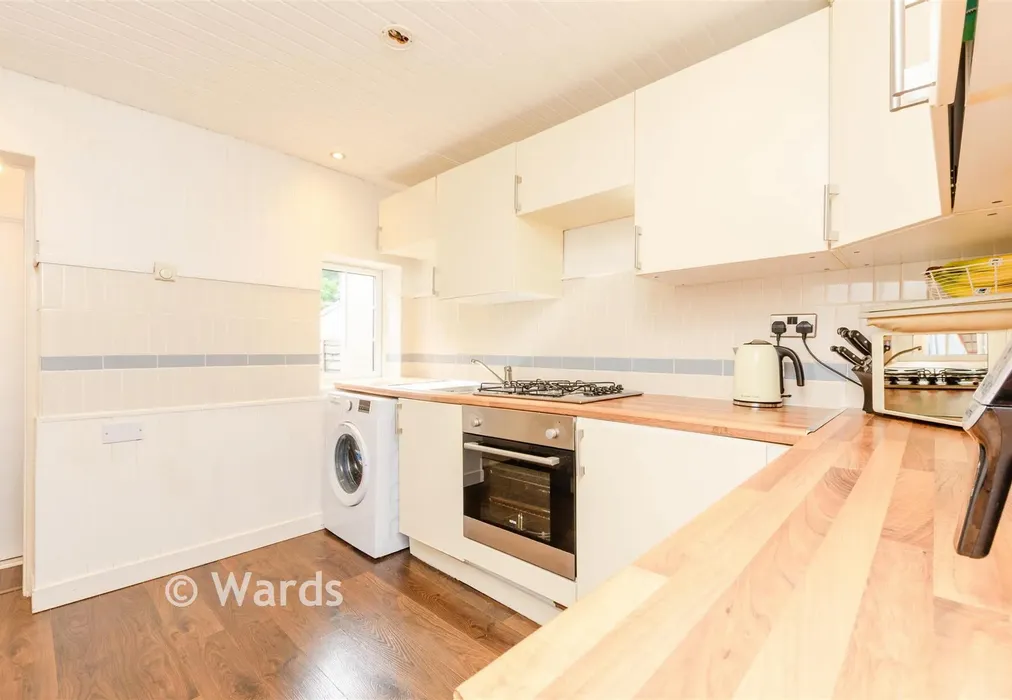 Kitchen - New Road, South Darenth, Dartford, Kent - Wards of Kent