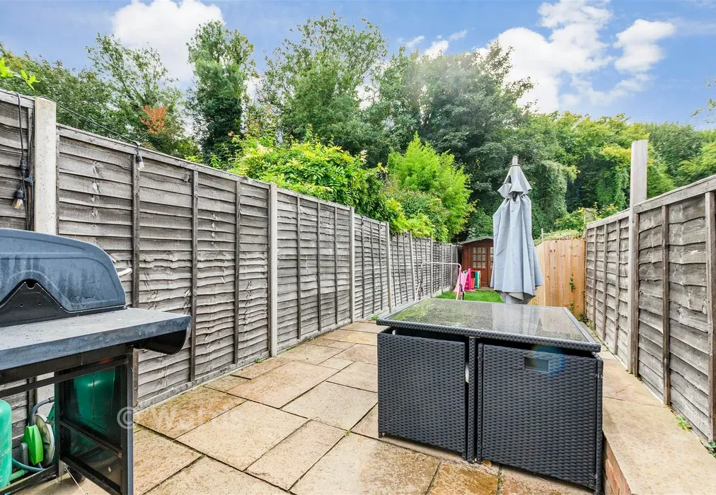 Rear Garden - New Road, South Darenth, Dartford, Kent - Wards of Kent