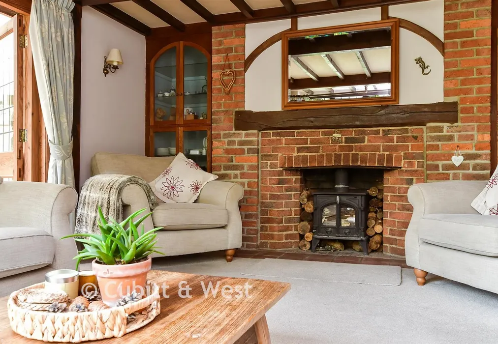 Internal Lifestyle Photograph - Town Littleworth, Cooksbridge, Lewes, East Sussex - Wards of Kent