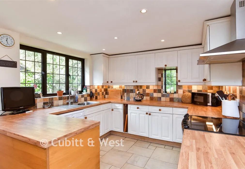 Kitchen - Town Littleworth, Cooksbridge, Lewes, East Sussex - Wards of Kent