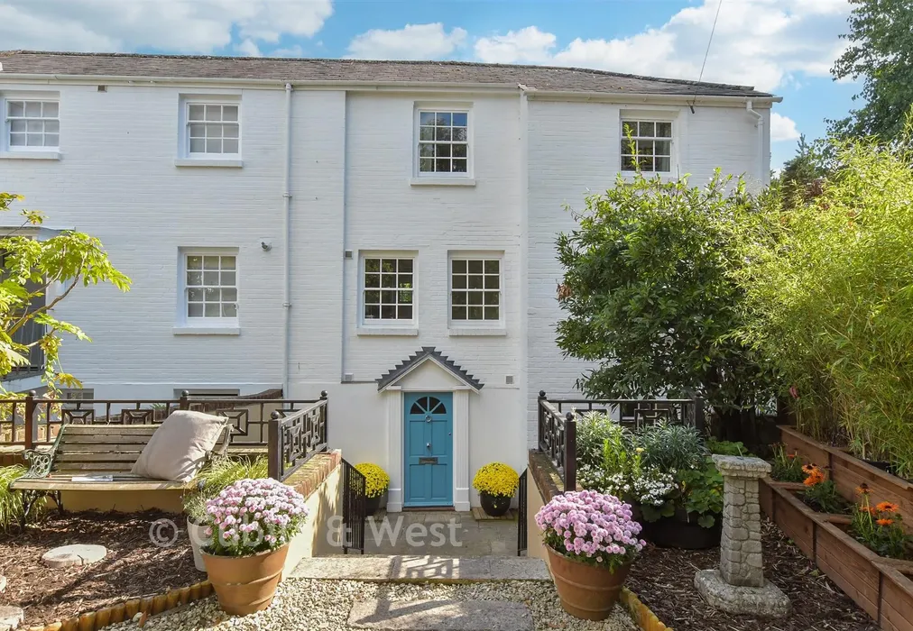 External (Web) - Surrey Street, Arundel, West Sussex - Wards of Kent