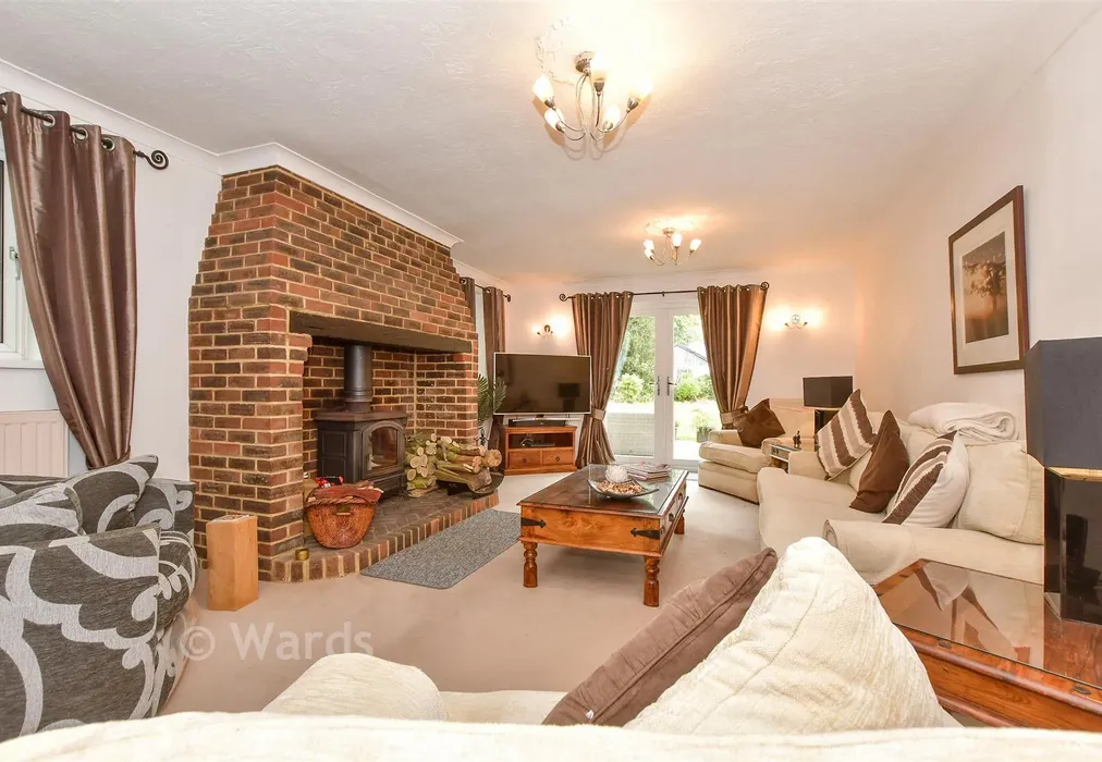 Lounge - Canterbury Road, Challock, Ashford, Kent - Wards of Kent