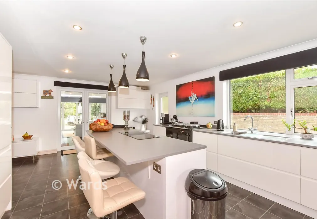 Kitchen - Canterbury Road, Challock, Ashford, Kent - Wards of Kent