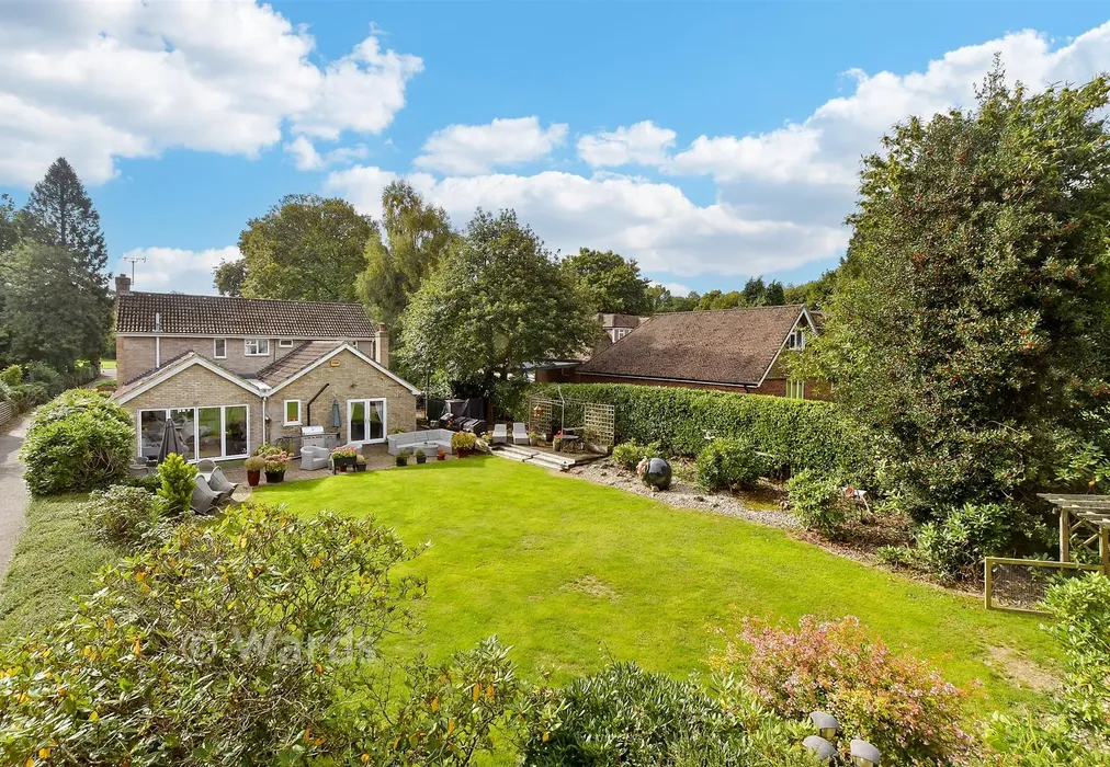 Rear Garden - Canterbury Road, Challock, Ashford, Kent - Wards of Kent