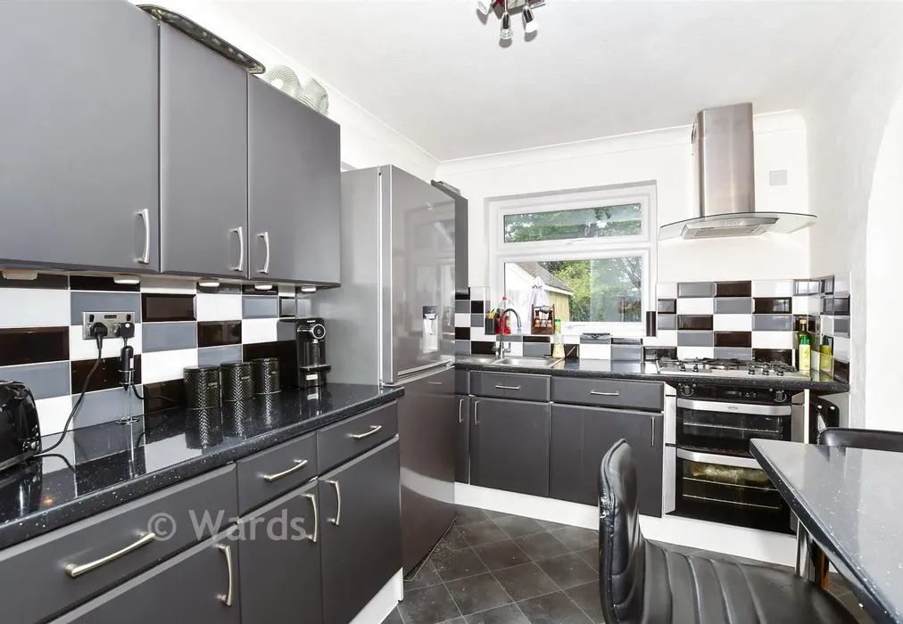 Kitchen - Sutton Road, Maidstone, Kent - Wards of Kent