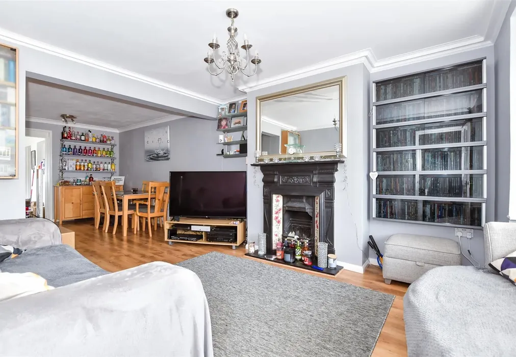 Lounge/Diner - Sutton Road, Maidstone, Kent - Wards of Kent