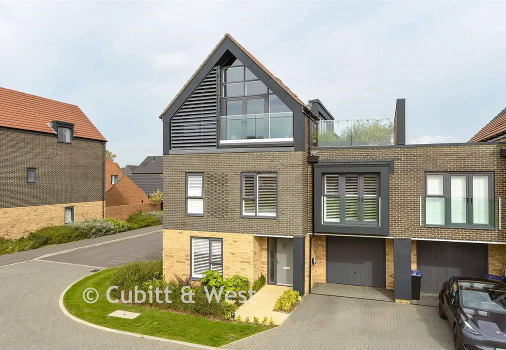 External Web - Songhurst Gardens, Pease Pottage, Crawley, West Sussex - Wards of Kent