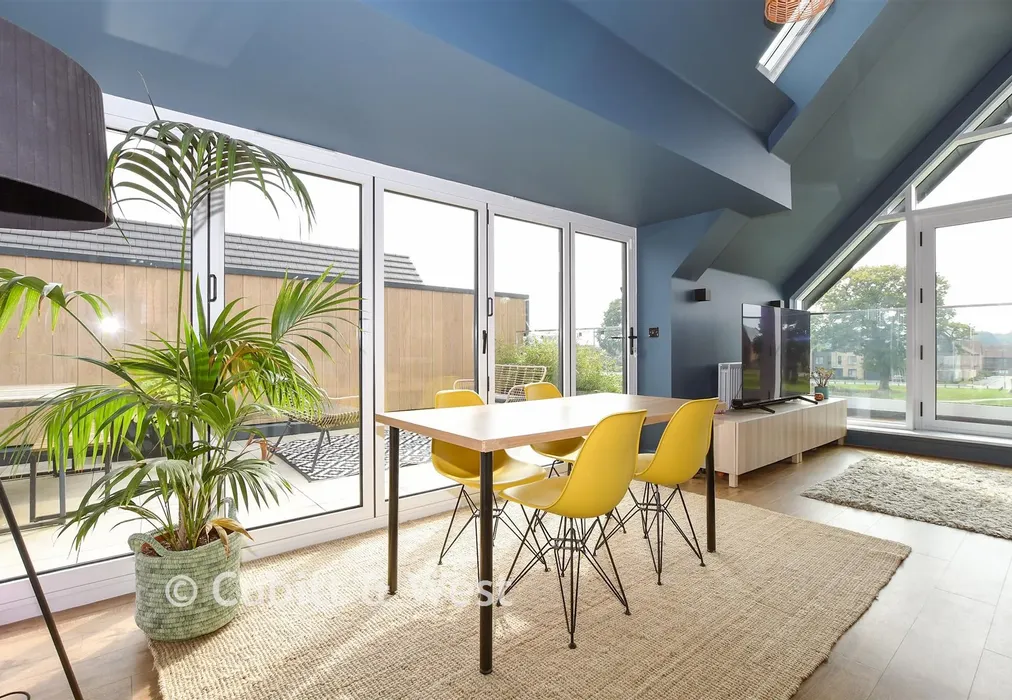 Kitchen Family/Dining Area - Songhurst Gardens, Pease Pottage, Crawley, West Sussex - Wards of Kent