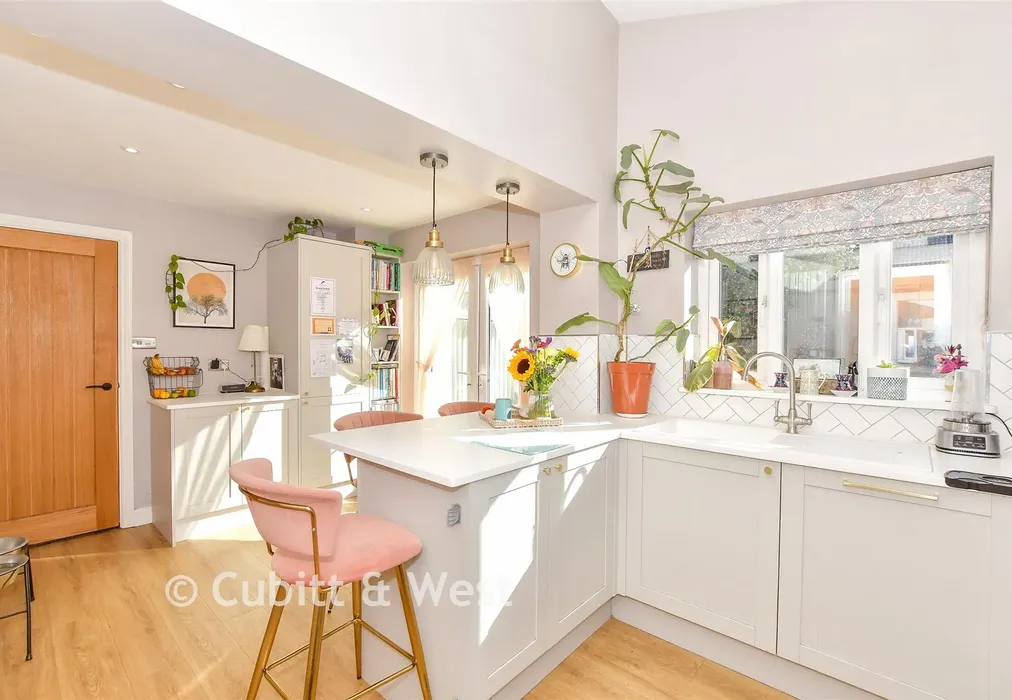 Kitchen/Diner - Nutwick Road, Havant, Hampshire - Wards of Kent