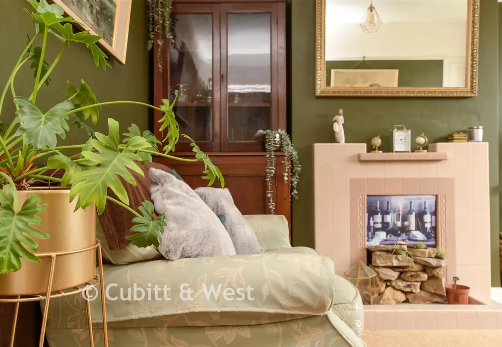 Internal Lifestyle Photograph - Chalkpit Terrace, Dorking, Surrey - Wards of Kent