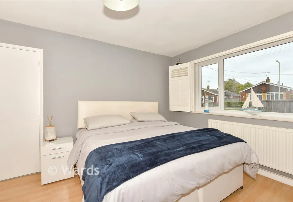 Bedroom 1 - Shamrock Avenue, Whitstable, Kent - Wards of Kent