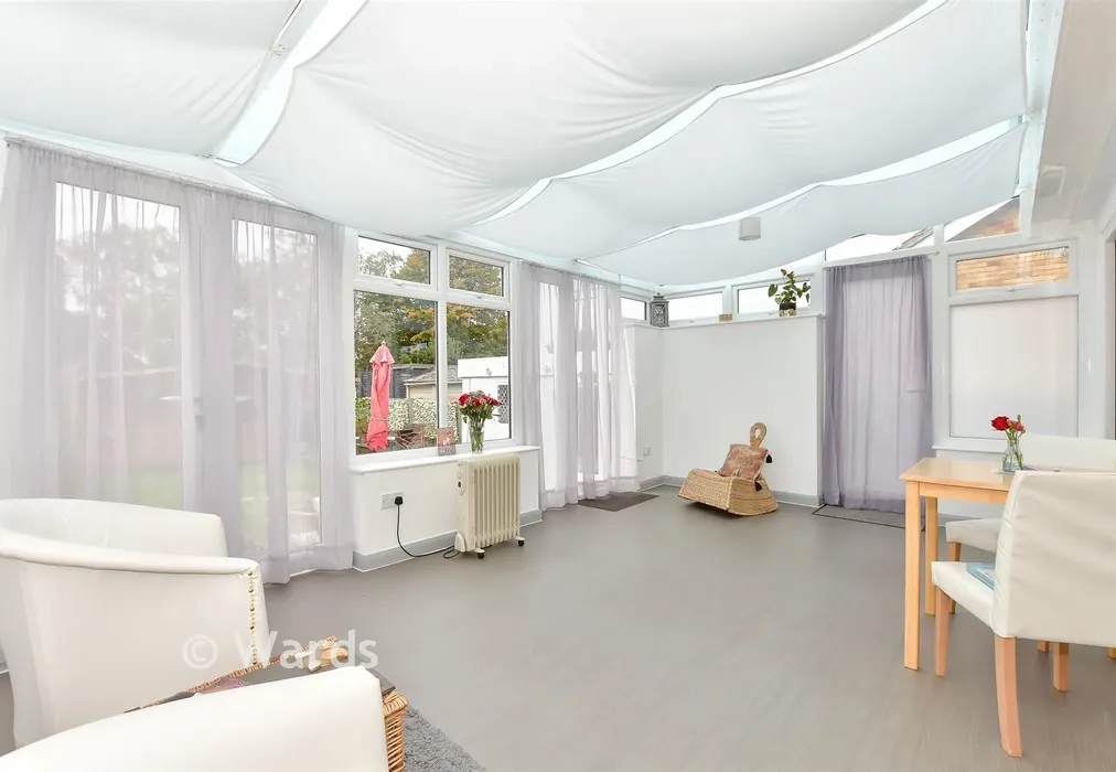 Conservatory - Shamrock Avenue, Whitstable, Kent - Wards of Kent