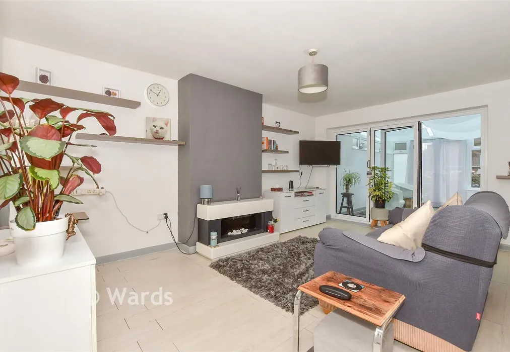 Lounge - Shamrock Avenue, Whitstable, Kent - Wards of Kent
