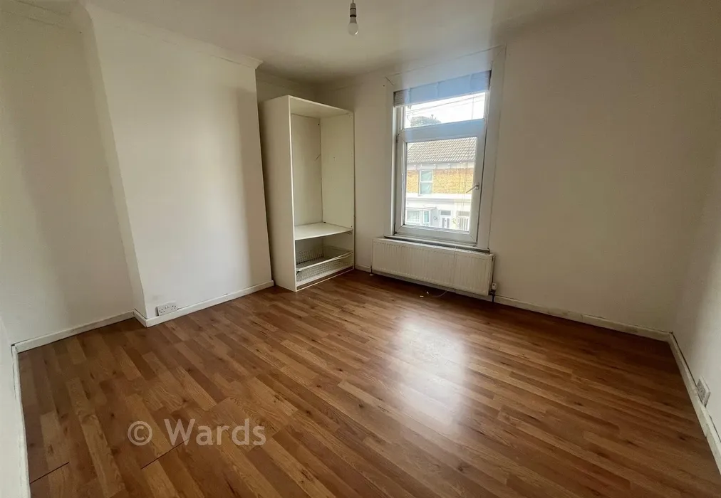 Bedroom 1 - Clarendon Street, Dover, Kent - Wards of Kent