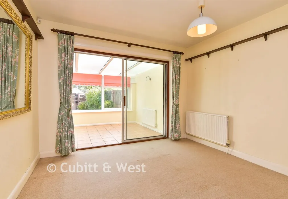 Dining Room/ Bedroom 4 - Thornhill Avenue, Brighton, East Sussex - Wards of Kent