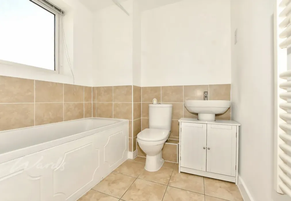 obs 38 bath use - Observatory Way Ramsgate CT12 - Wards of Kent