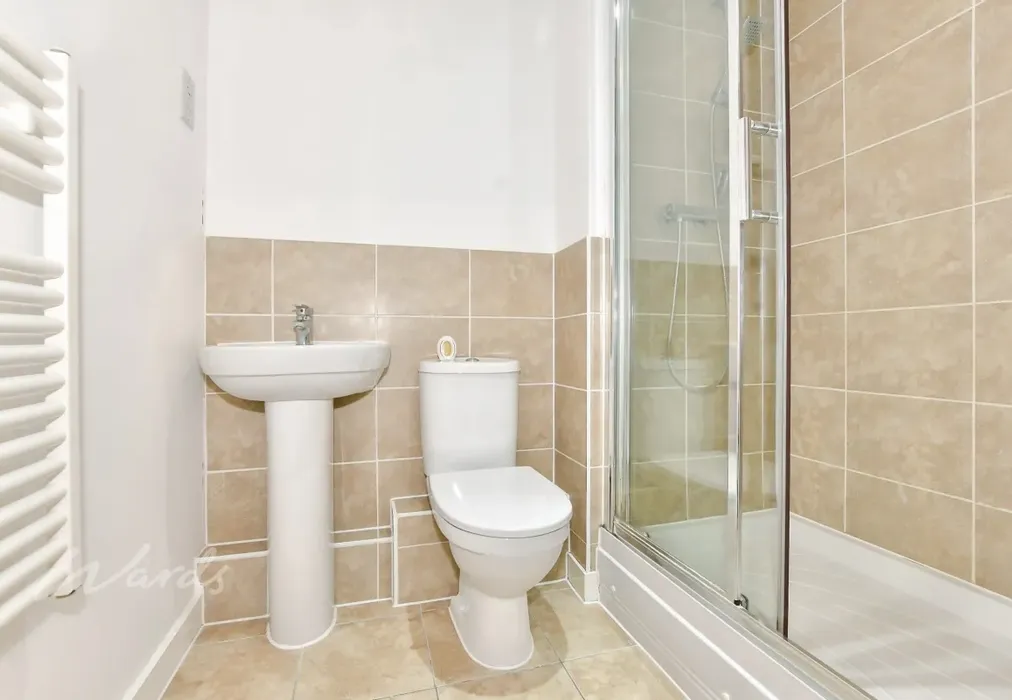 Obs 38 en suite use - Observatory Way Ramsgate CT12 - Wards of Kent