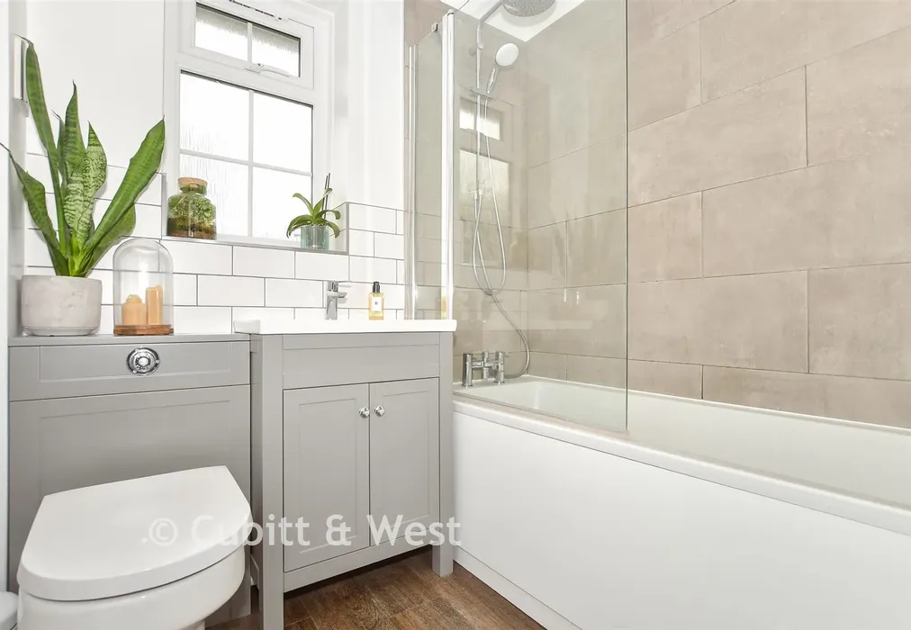 Bathroom - New England Road, Haywards Heath, West Sussex - Wards of Kent