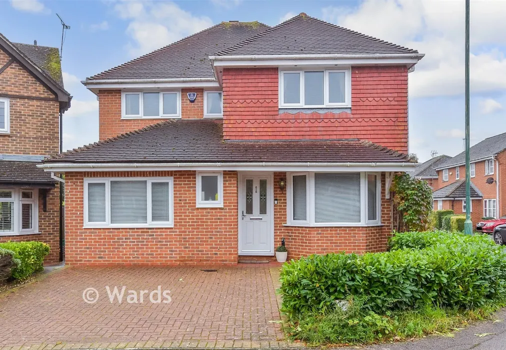 Front Web - Halfpenny Close, Barming, Maidstone, Kent - Wards of Kent