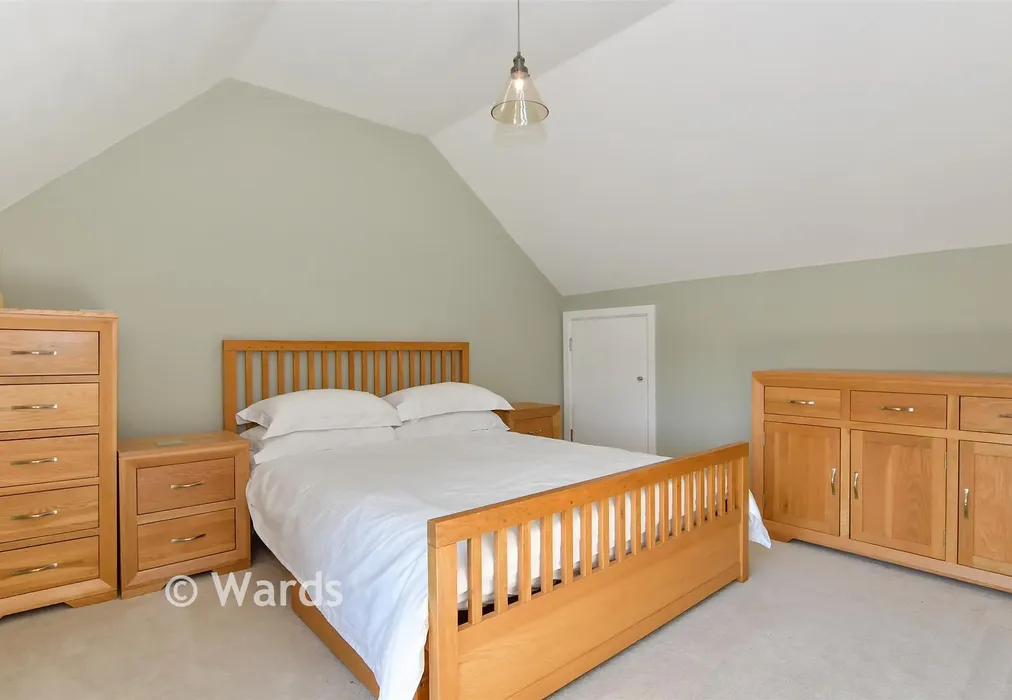 Bedroom 3 - Burgess Fields, Lenham Heath, Maidstone, Kent - Wards of Kent