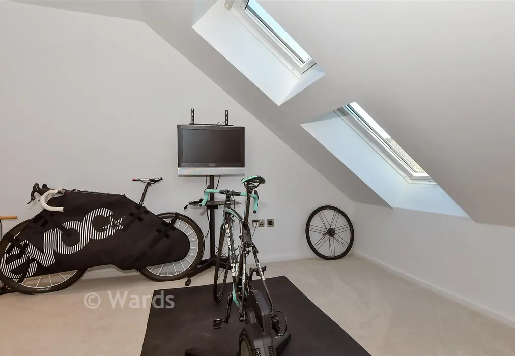 Bedroom 4 - Burgess Fields, Lenham Heath, Maidstone, Kent - Wards of Kent