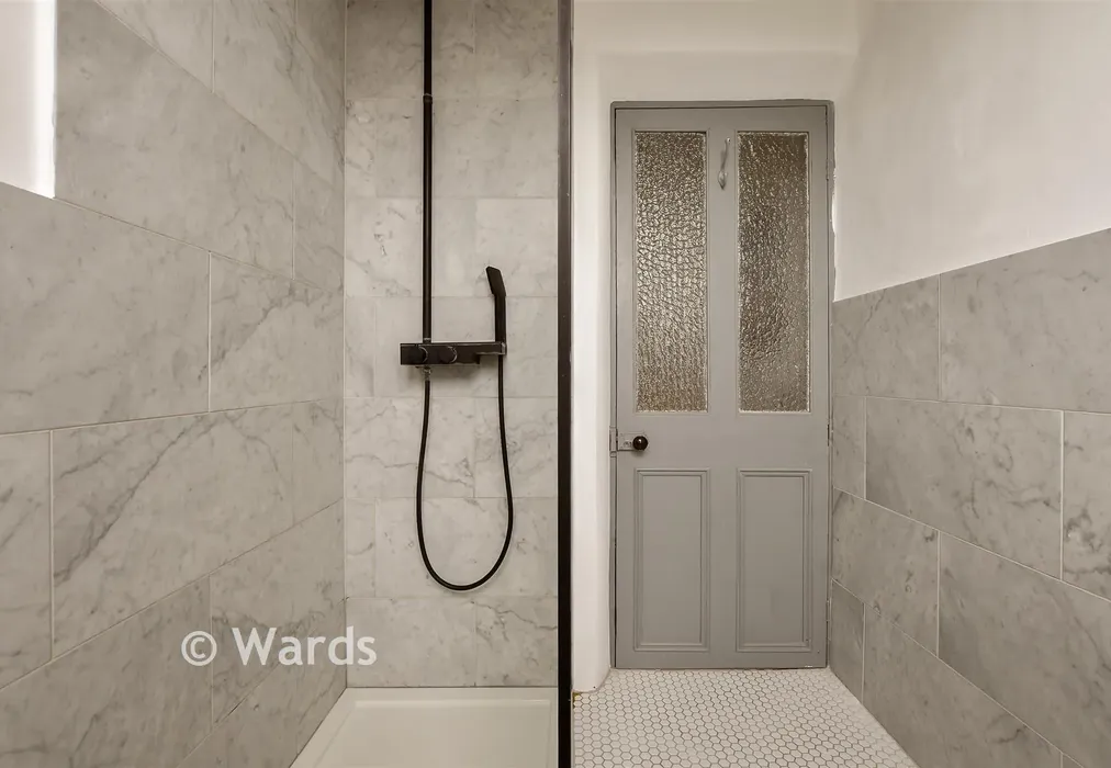 Shower Room - Grange Road, Ramsgate, Kent - Wards of Kent