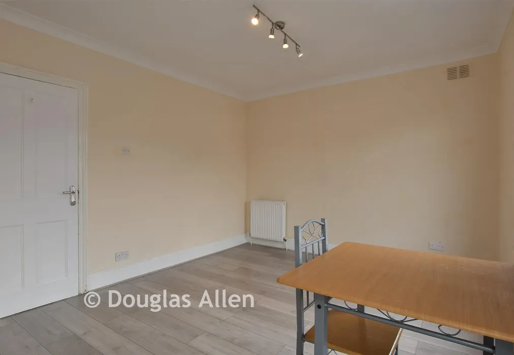 Lounge/Kitchen /Dining Room - Grange Road, Ilford, Essex - Wards of Kent