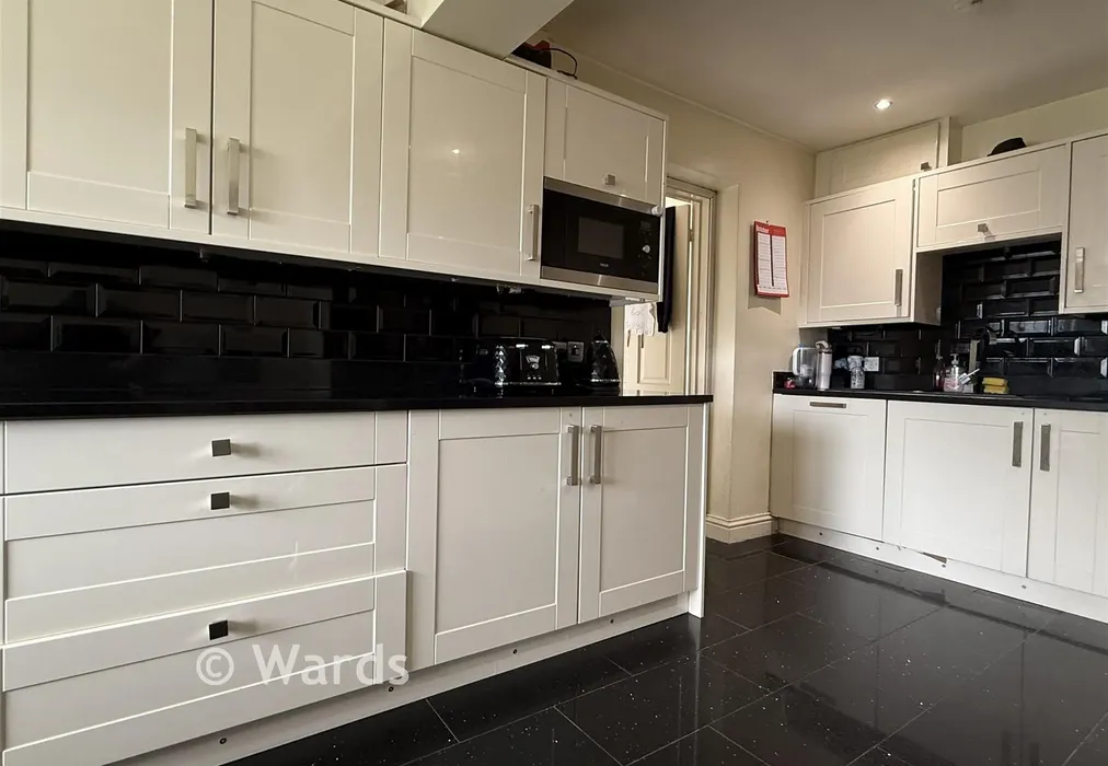 Kitchen - Colewood Road, Swalecliffe, Whitstable, Kent - Wards of Kent