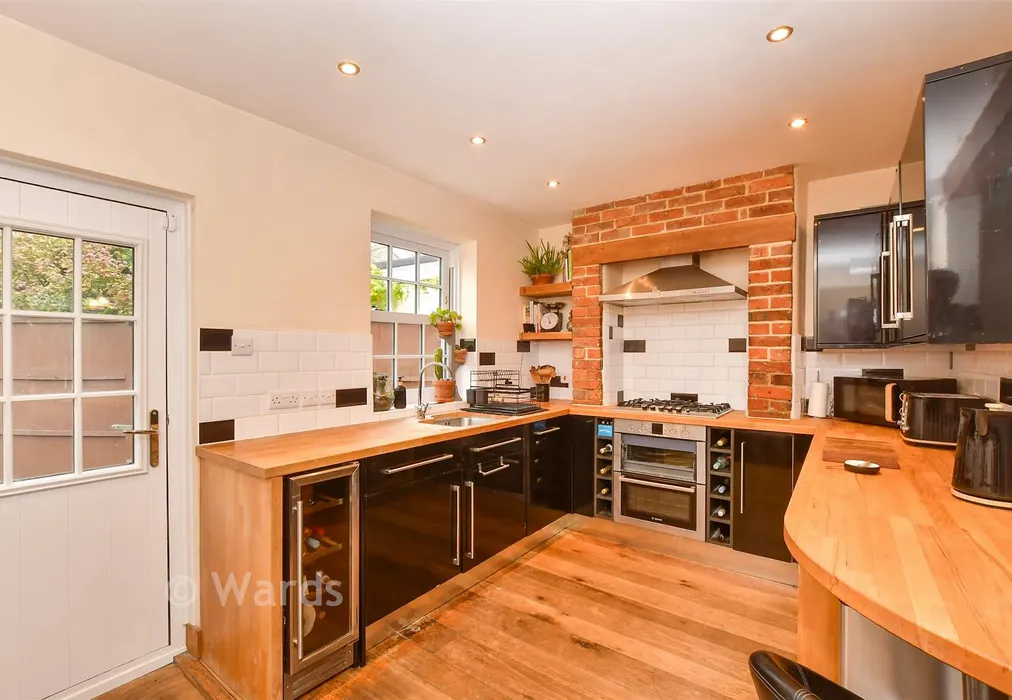 Kitchen Area - Grange Road, St. Michaels, Tenterden, Kent - Wards of Kent