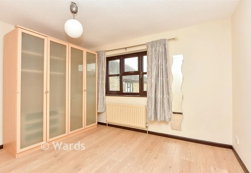 Bedroom 2 - Heron Close, Lower Halstow, Sittingbourne, Kent - Wards of Kent