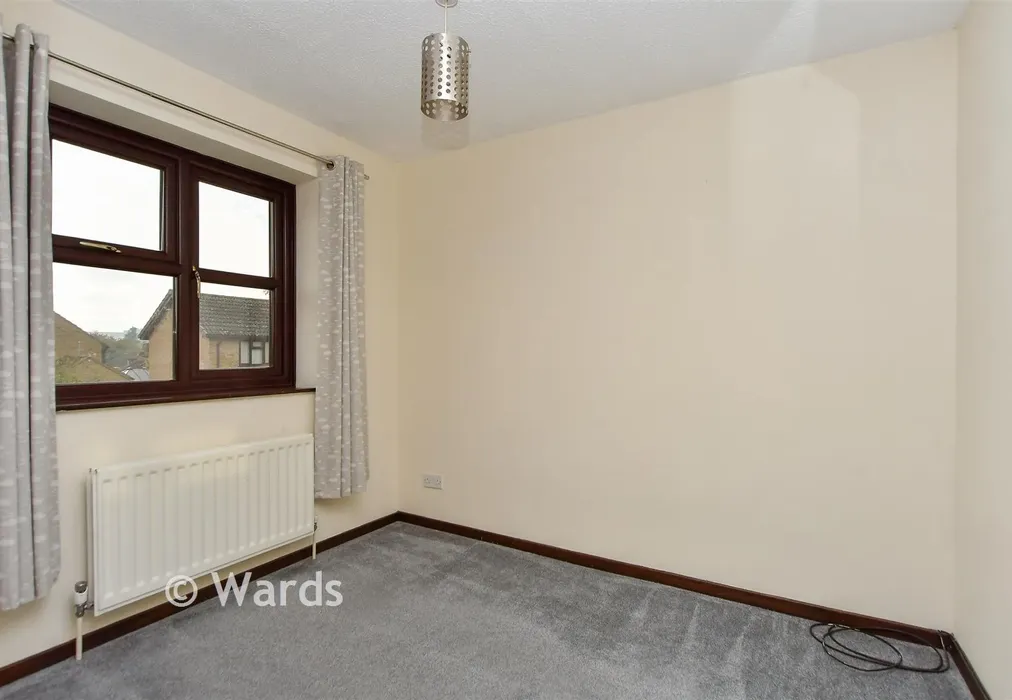 Bedroom 4 - Heron Close, Lower Halstow, Sittingbourne, Kent - Wards of Kent