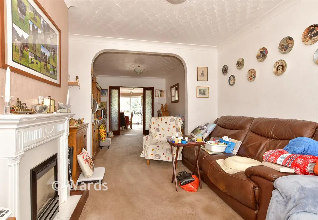 Lounge - High Street, Rainham, Gillingham, Kent - Wards of Kent