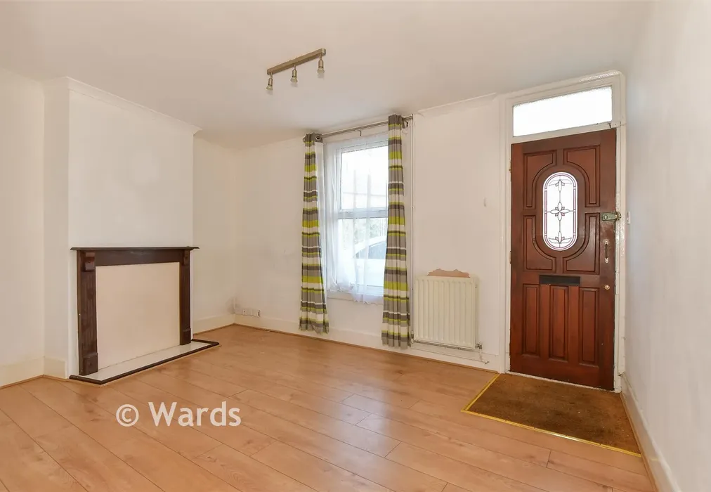 Lounge - Smith Street, Strood, Rochester, Kent - Wards of Kent