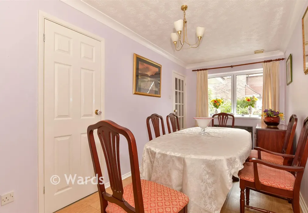 Dining Room - Vale Road, Northfleet, Gravesend, Kent - Wards of Kent