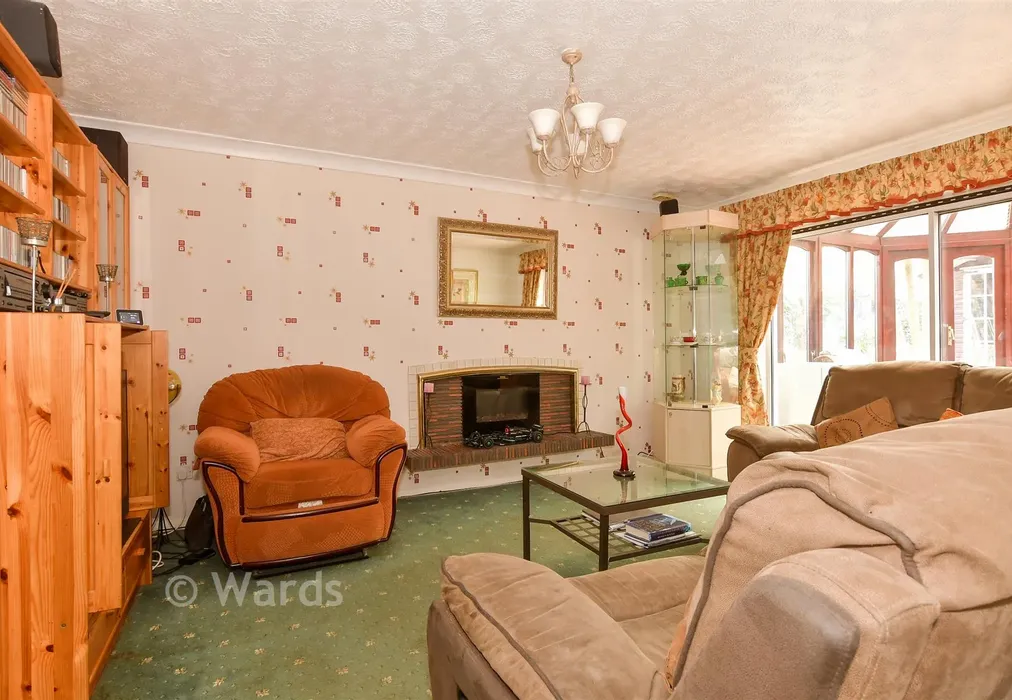 Lounge - Vale Road, Northfleet, Gravesend, Kent - Wards of Kent