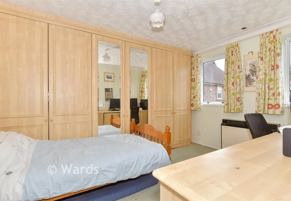 Bedroom 2 - Vale Road, Northfleet, Gravesend, Kent - Wards of Kent