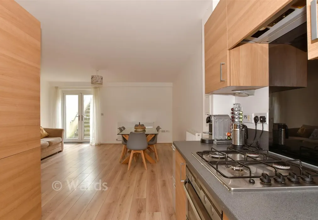 Kitchen/Diner - Springhead Parkway, Gravesend, Kent - Wards of Kent