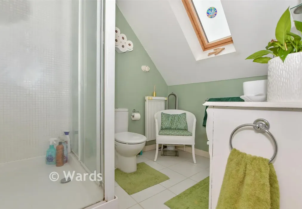 En-Suite Shower Room - Thomas Rider Way, Boughton Monchelsea, Maidstone, Kent - Wards of Kent