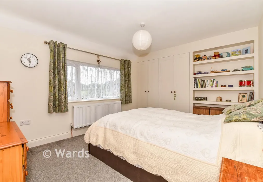 Bedroom 1 - Dig Dog Lane, Frittenden, Cranbrook, Kent - Wards of Kent